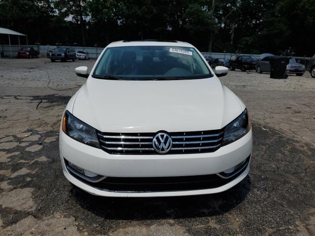  VOLKSWAGEN PASSAT 2014 Biały