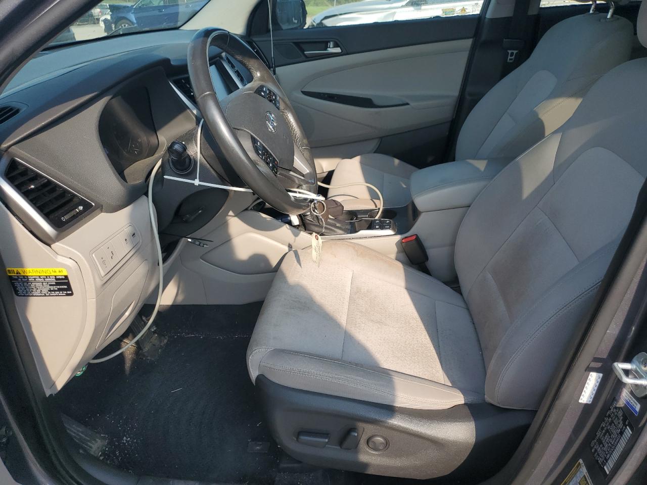 KM8J3CA26JU644833 2018 Hyundai Tucson Value