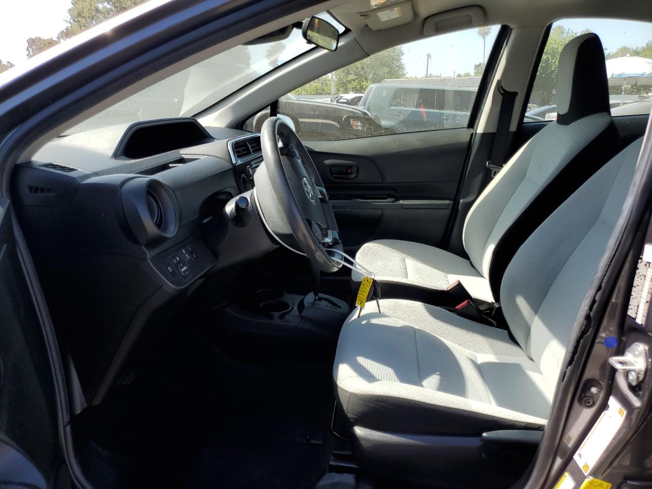 2018 Toyota Prius C VIN: JTDKDTB36J1619333 Lot: 63106895
