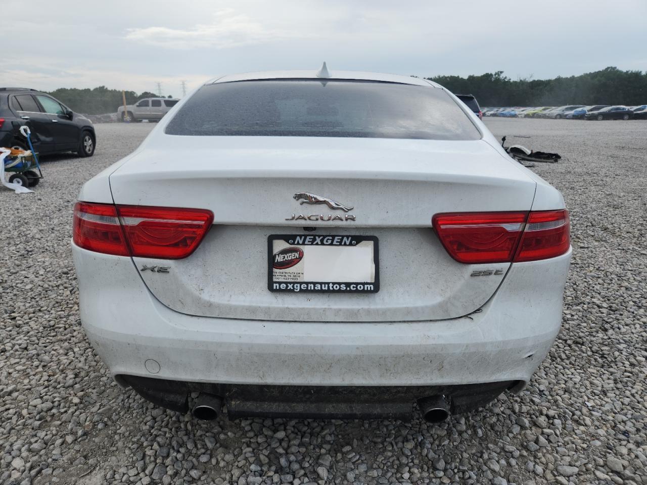 2017 Jaguar Xe VIN: SAJAR4BG8HA977888 Lot: 63186885