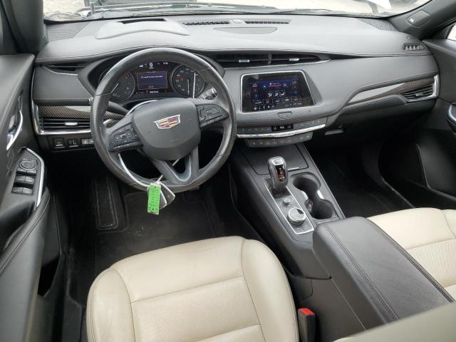  CADILLAC XT4 2019 Szary