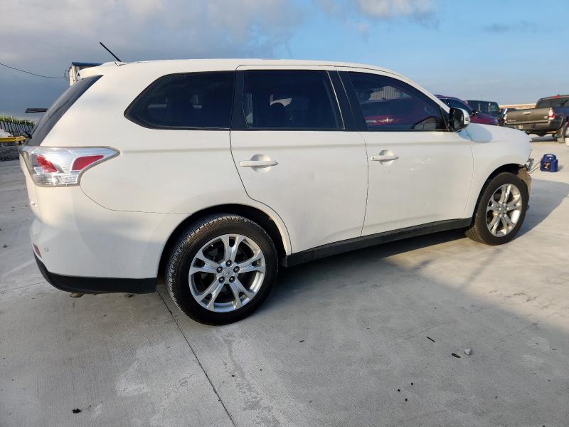  MITSUBISHI OUTLANDER 2014 Biały