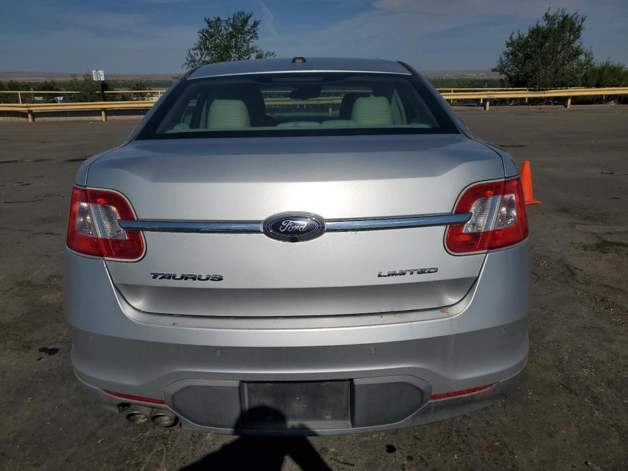 2012 Ford Taurus Limited VIN: 1FAHP2FW1CG110899 Lot: 64865455