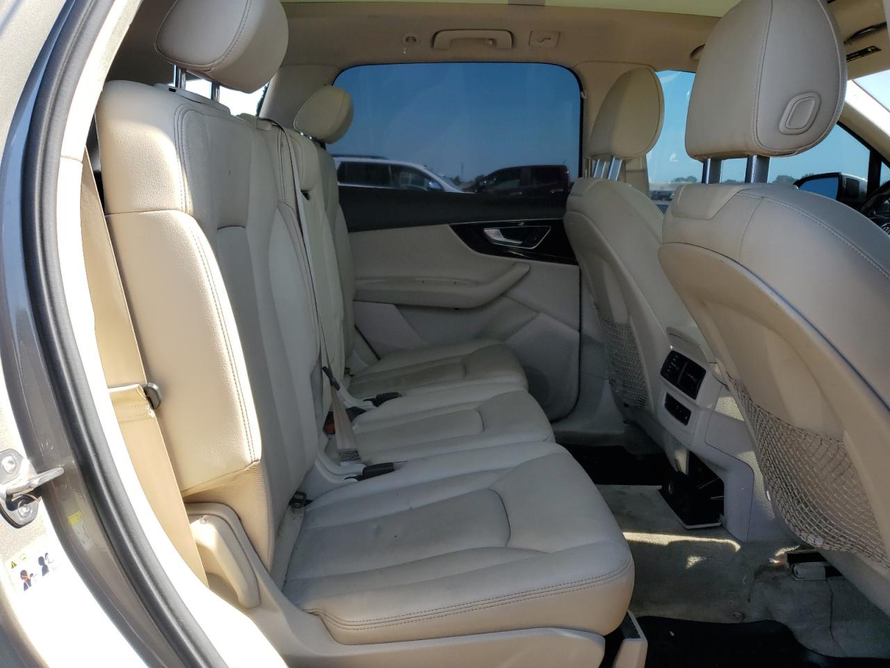 2017 Audi Q7 Premium Plus VIN: WA1LAAF7XHD017858 Lot: 63209525