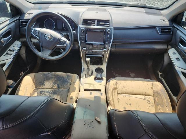 TOYOTA CAMRY 2015 Srebrny