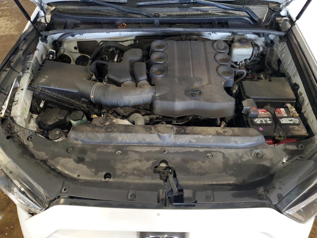 2018 Toyota 4Runner Sr5/Sr5 Premium VIN: JTEBU5JR9J5558999 Lot: 64421925
