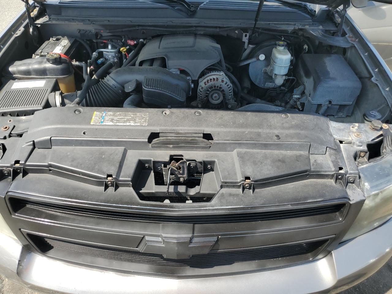 2008 Chevrolet Tahoe K1500 VIN: 1GNFK13038J118028 Lot: 64286585