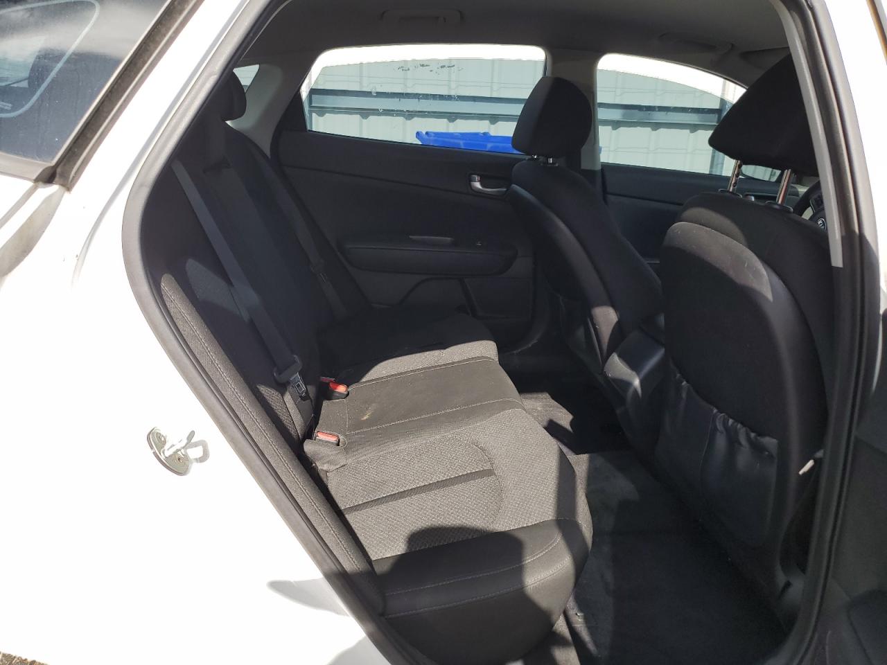 5xxgt4l39gg008867 5XXGT4L39GG008867 2016 Kia Optima Lx