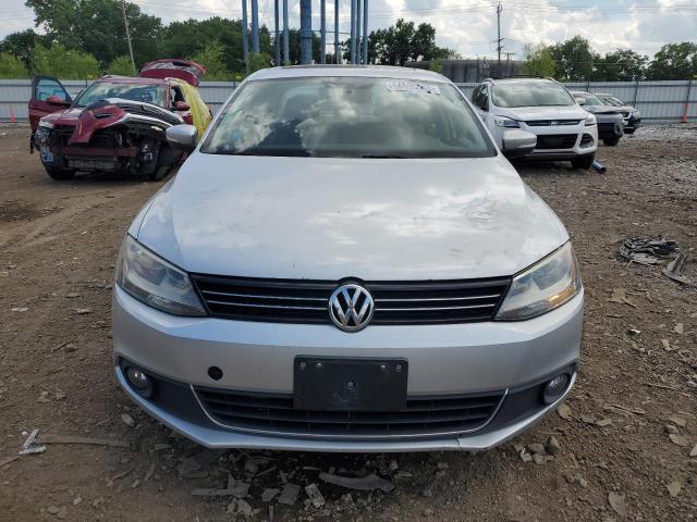  VOLKSWAGEN JETTA 2012 Srebrny