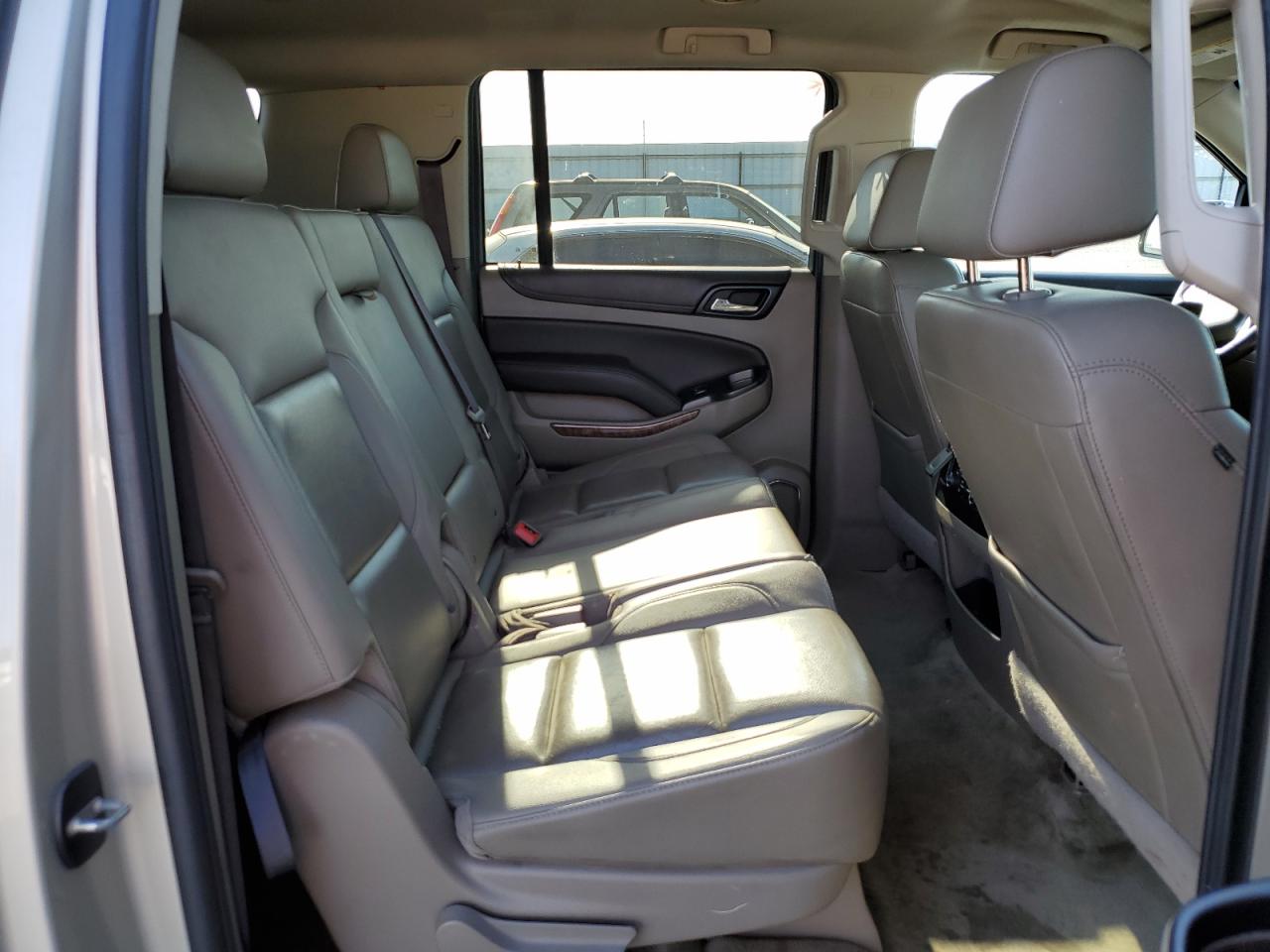 2017 Chevrolet Suburban K1500 Premier VIN: 1GNSKJKC9HR296943 Lot: 65445165