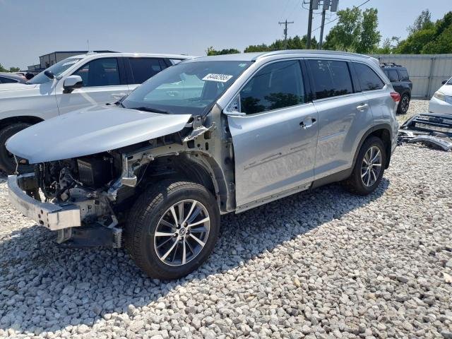  TOYOTA HIGHLANDER 2019 Серебристый