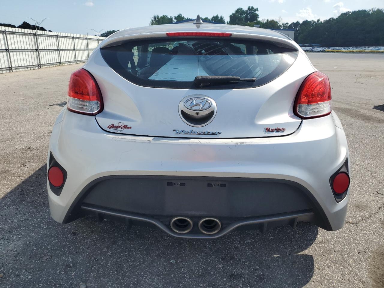 2016 Hyundai Veloster Turbo VIN: KMHTC6AE6GU252142 Lot: 63228815