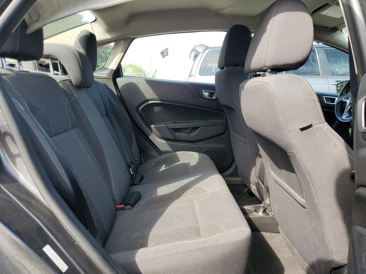 2015 Ford Fiesta Se VIN: 3FADP4BJ4FM144009 Lot: 64405955