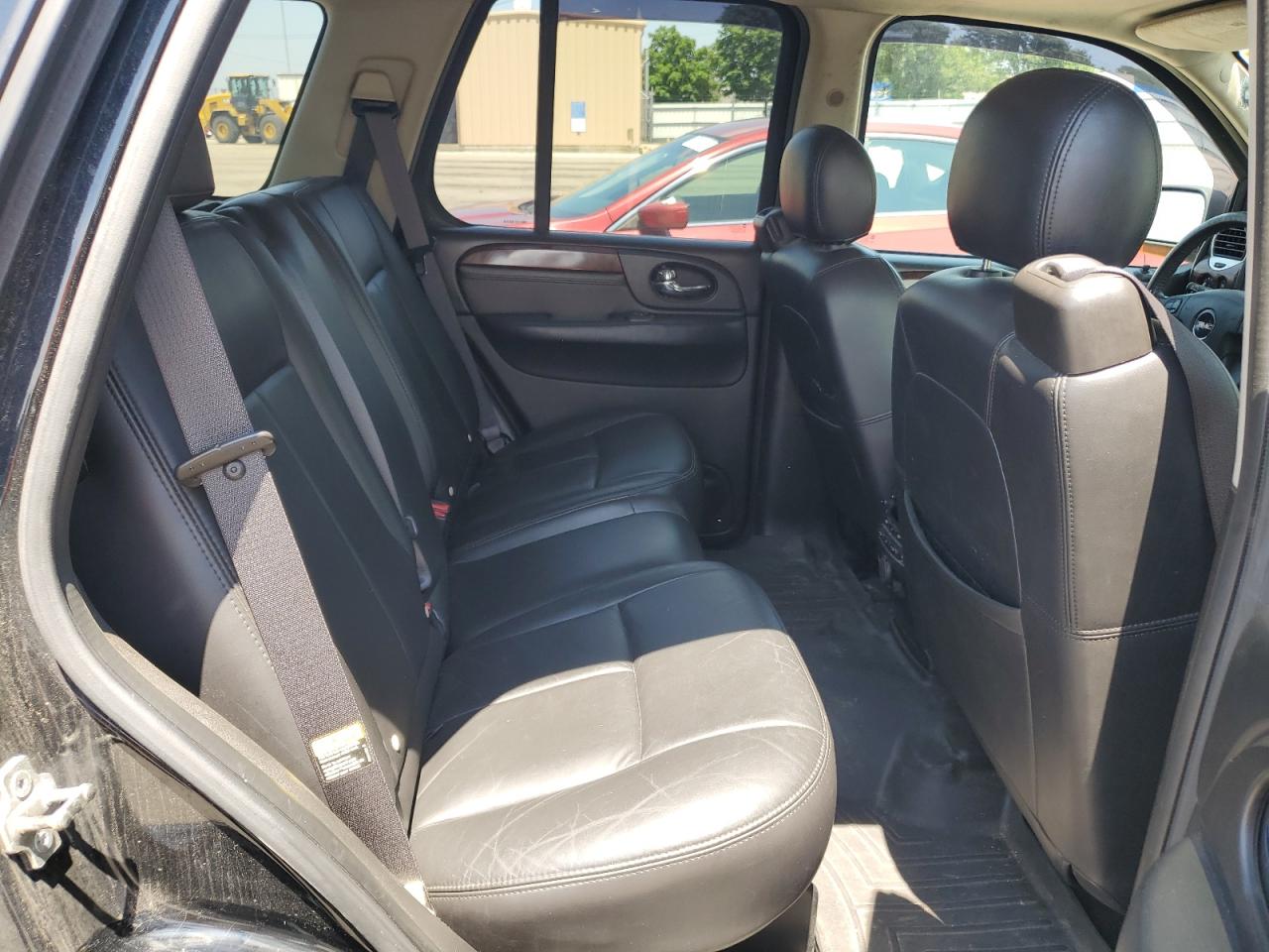 2005 GMC Envoy VIN: 1GKDT13S452263104 Lot: 64104875