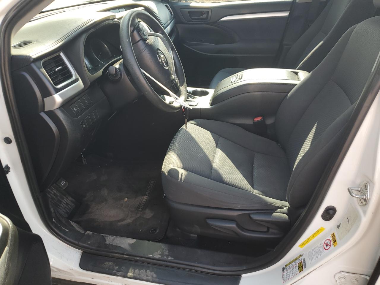 2019 Toyota Highlander Le VIN: 5TDZZRFH8KS298828 Lot: 64521265