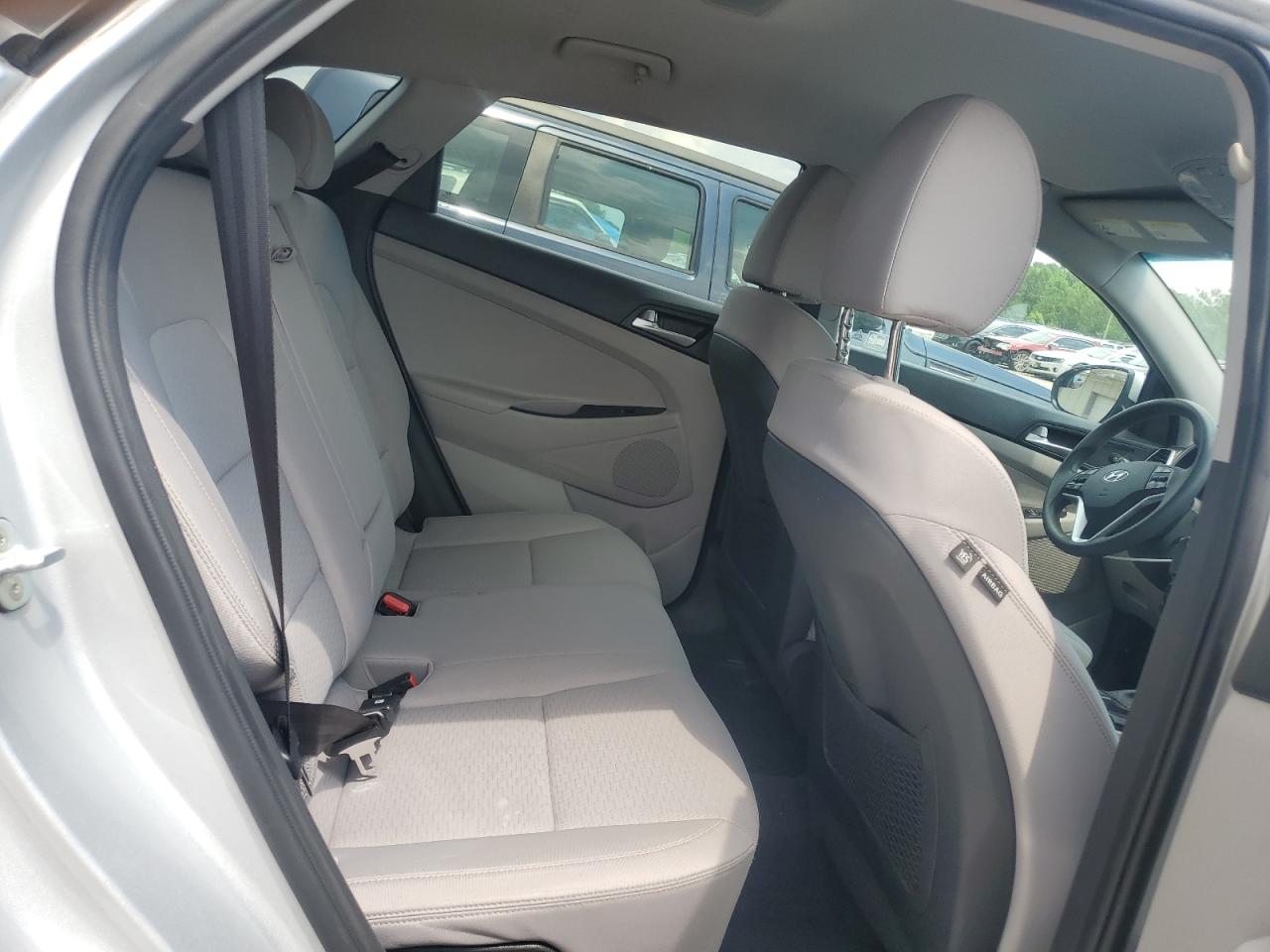 2019 Hyundai Tucson Se VIN: KM8J23A40KU838375 Lot: 64266535