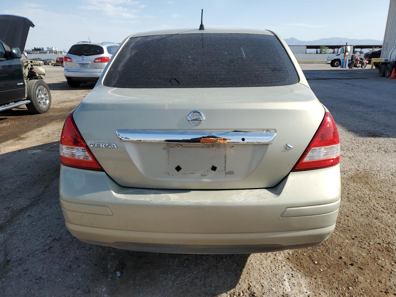 2007 Nissan Versa S VIN: 3N1BC11E87L441813 Lot: 63947225
