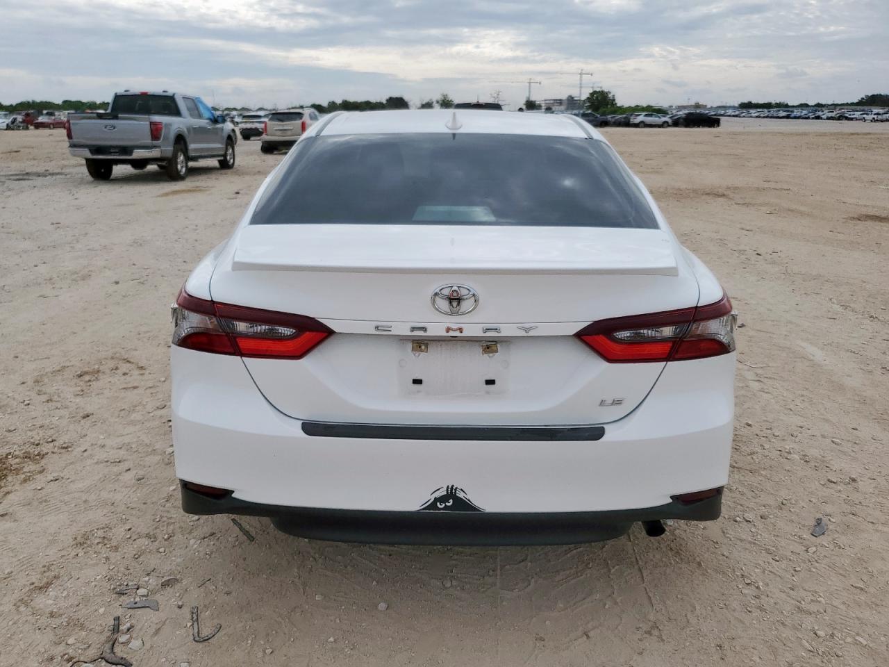 2023 Toyota Camry Le VIN: 4T1C11AK8PU747635 Lot: 65277145