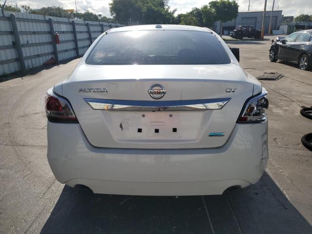 Седаны NISSAN ALTIMA 2014 Белы