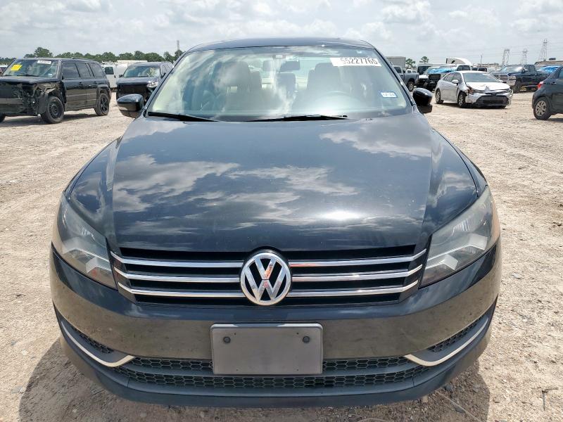 Sedans VOLKSWAGEN PASSAT 2014 Czarny