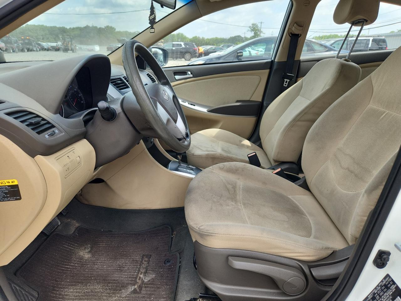 2013 Hyundai Accent Gls VIN: KMHCT4AEXDU564142 Lot: 65122985