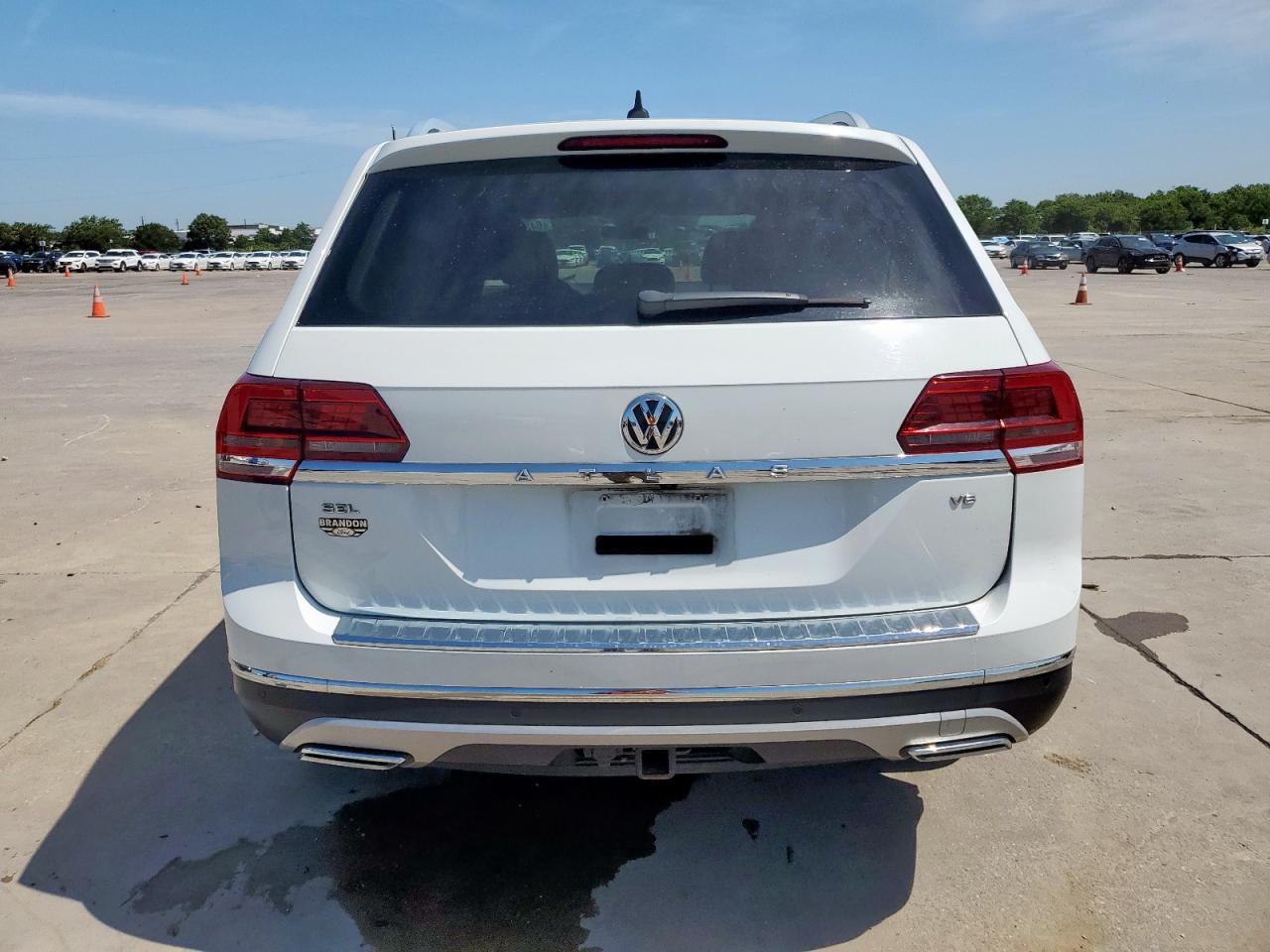 2019 Volkswagen Atlas Sel VIN: 1V2ER2CA2KC576586 Lot: 64265895
