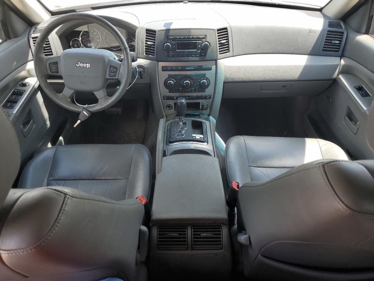 2007 Jeep Grand Cherokee Laredo VIN: 1J8HR48P67C523171 Lot: 63694315