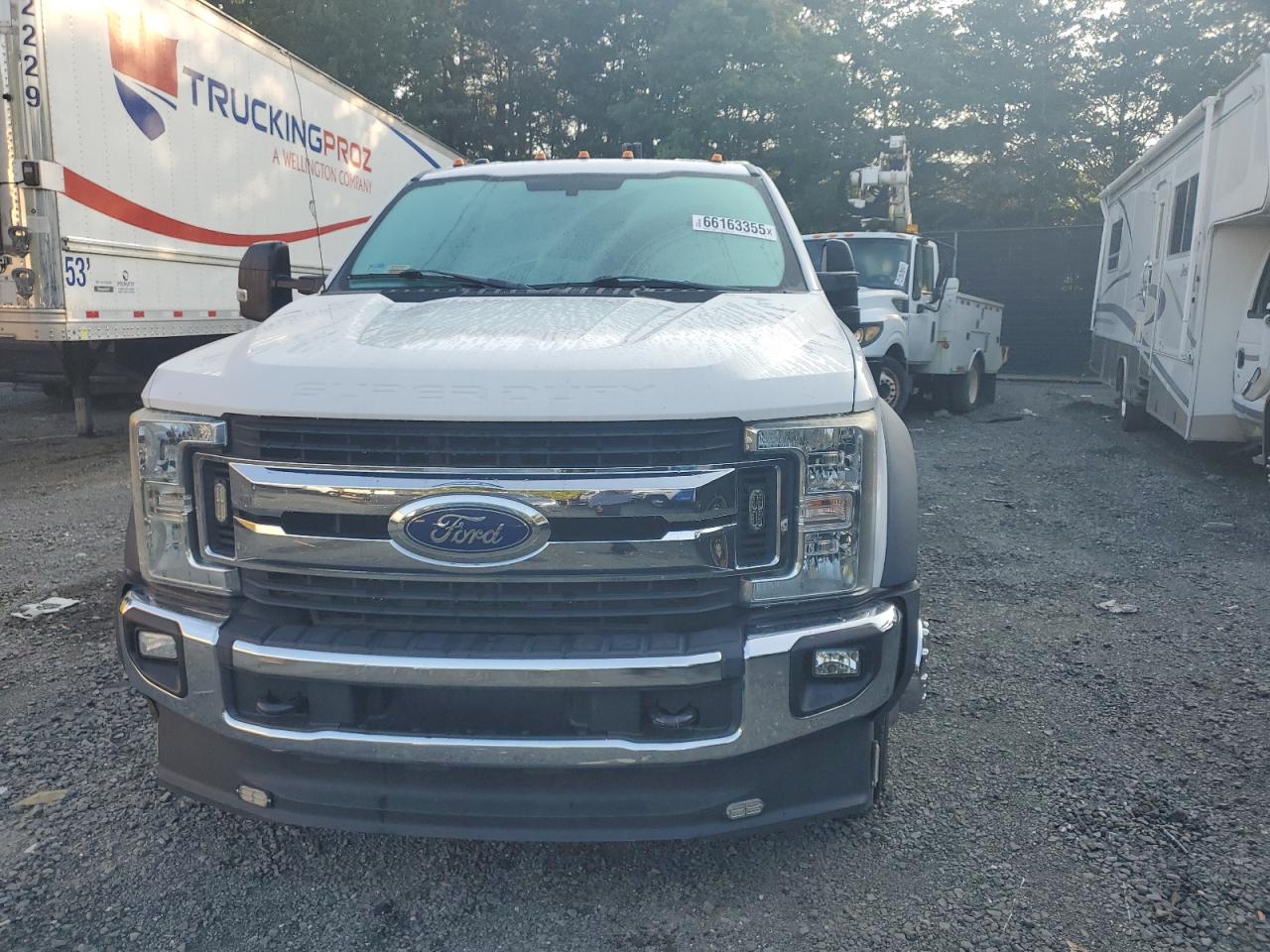 2017 Ford F550 Super Duty VIN: 1FDUF5GYXHEB38180 Lot: 81043555