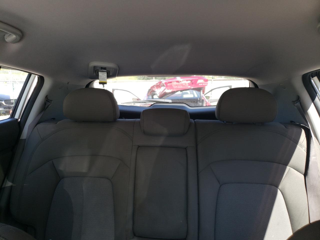 kndpb3ac8e7564996 KNDPB3AC8E7564996 2014 Kia Sportage Base