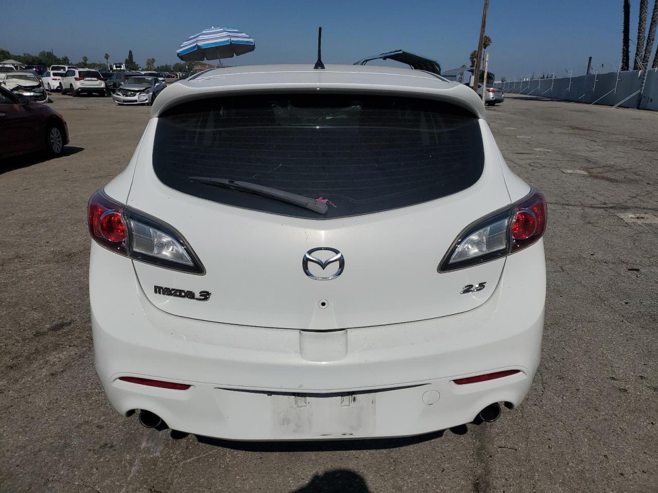 2011 Mazda 3 S VIN: JM1BL1K66B1493719 Lot: 64403255