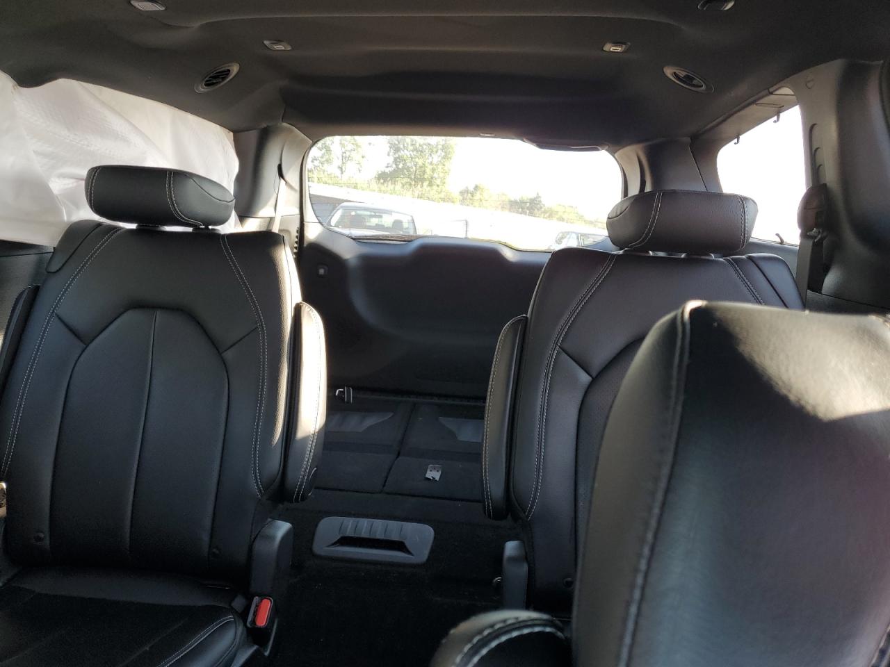 2021 Chrysler Pacifica Touring L VIN: 2C4RC1BG0MR557663 Lot: 63293555