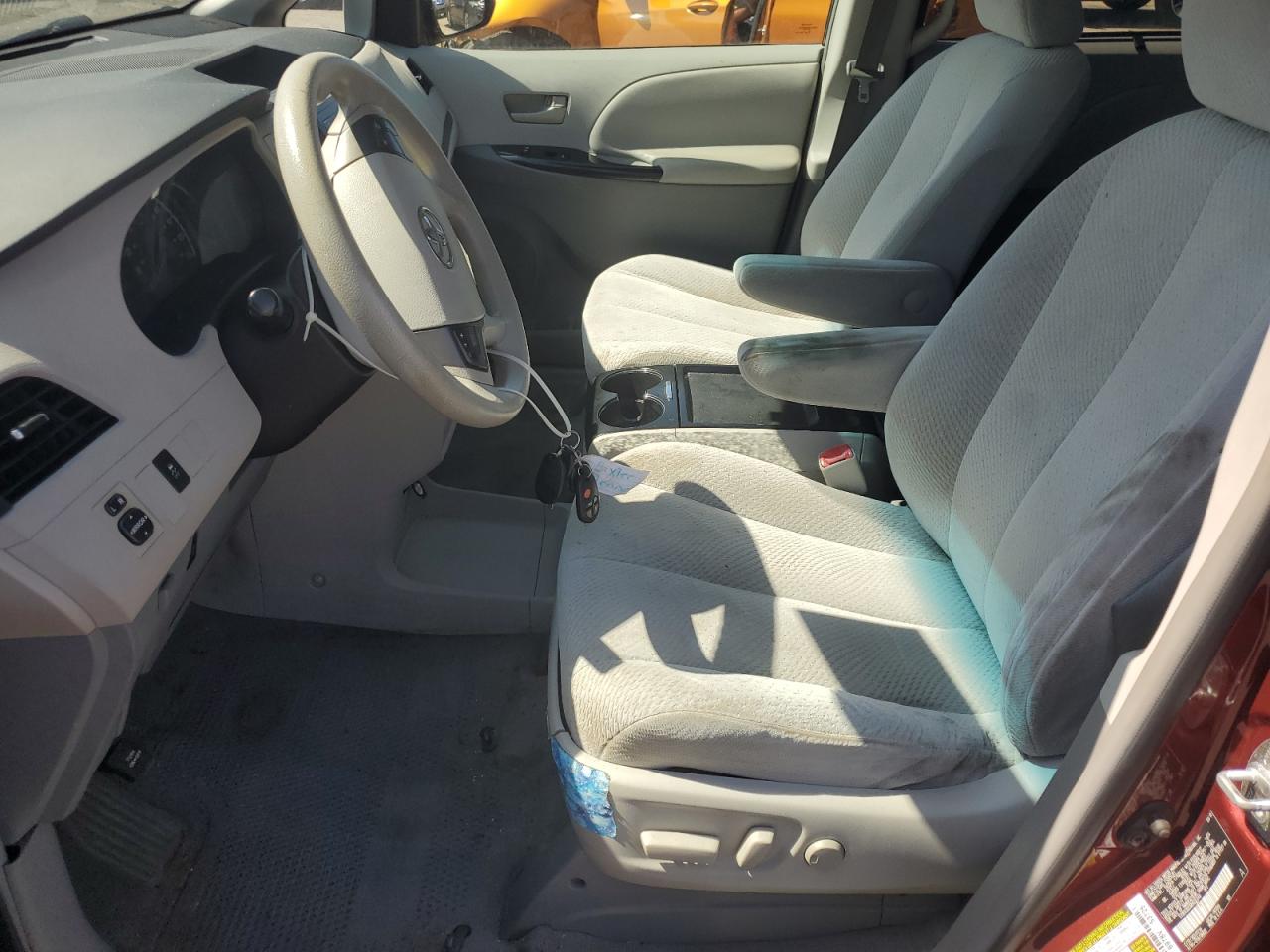 2011 Toyota Sienna Le VIN: 5TDKK3DC6BS022240 Lot: 65090495