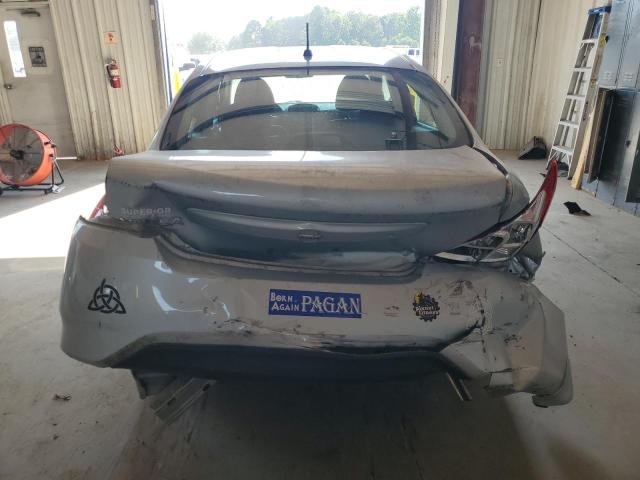  NISSAN VERSA 2019 Srebrny