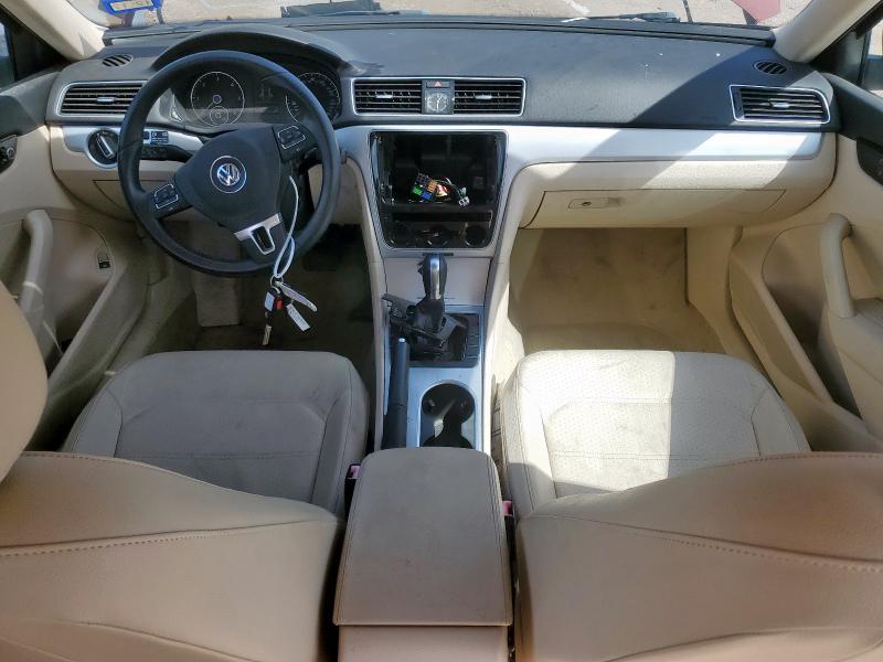 Sedans VOLKSWAGEN PASSAT 2013 Burgundy