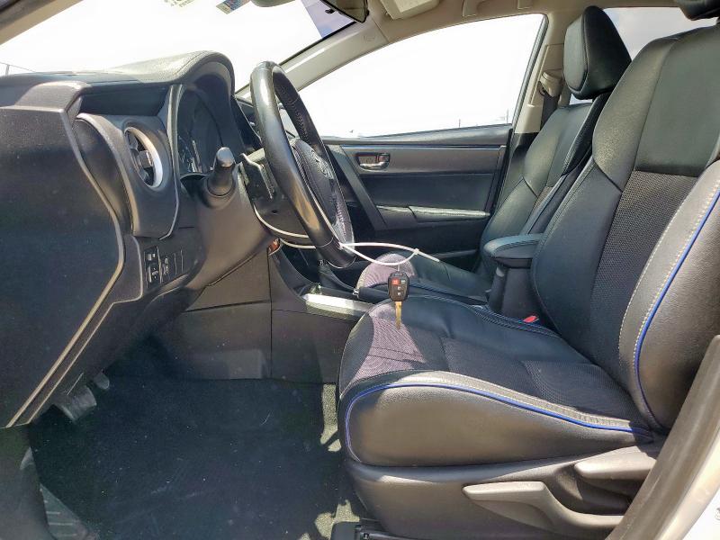  TOYOTA COROLLA 2018 Srebrny