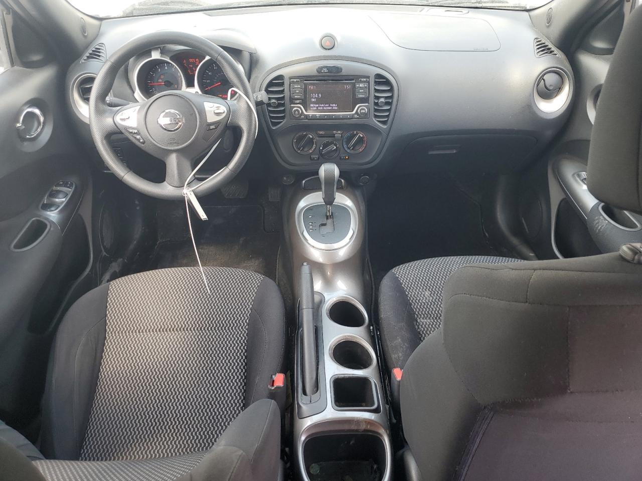 2015 Nissan Juke S VIN: JN8AF5MVXFT557810 Lot: 63036525