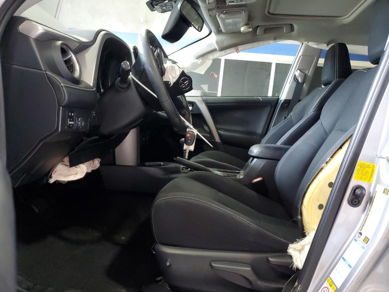 2017 Toyota Rav4 Xle VIN: 2T3RFREV1HW578369 Lot: 64929855