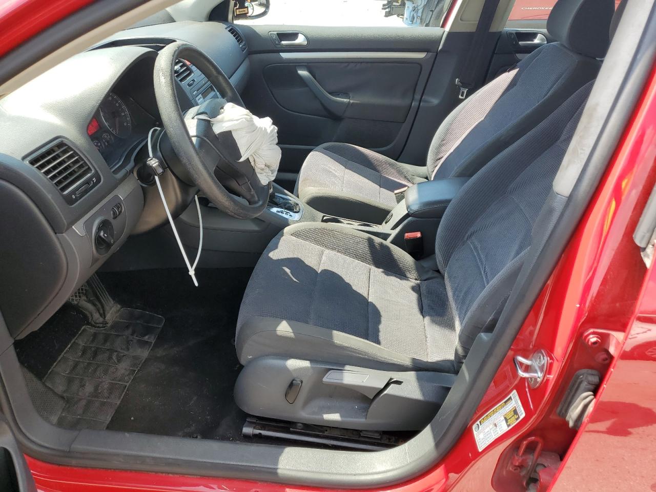 2008 Volkswagen Jetta S VIN: 3VWJM71K08M039131 Lot: 63139405
