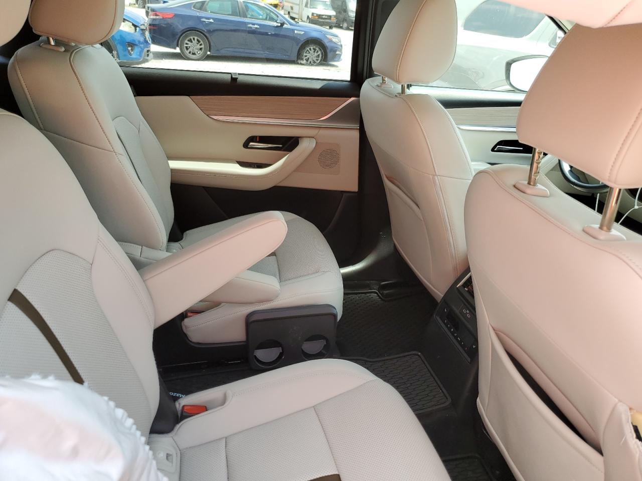 2024 Mazda Cx-90 Premium Plus VIN: JM3KKEHD8R1172167 Lot: 64363415