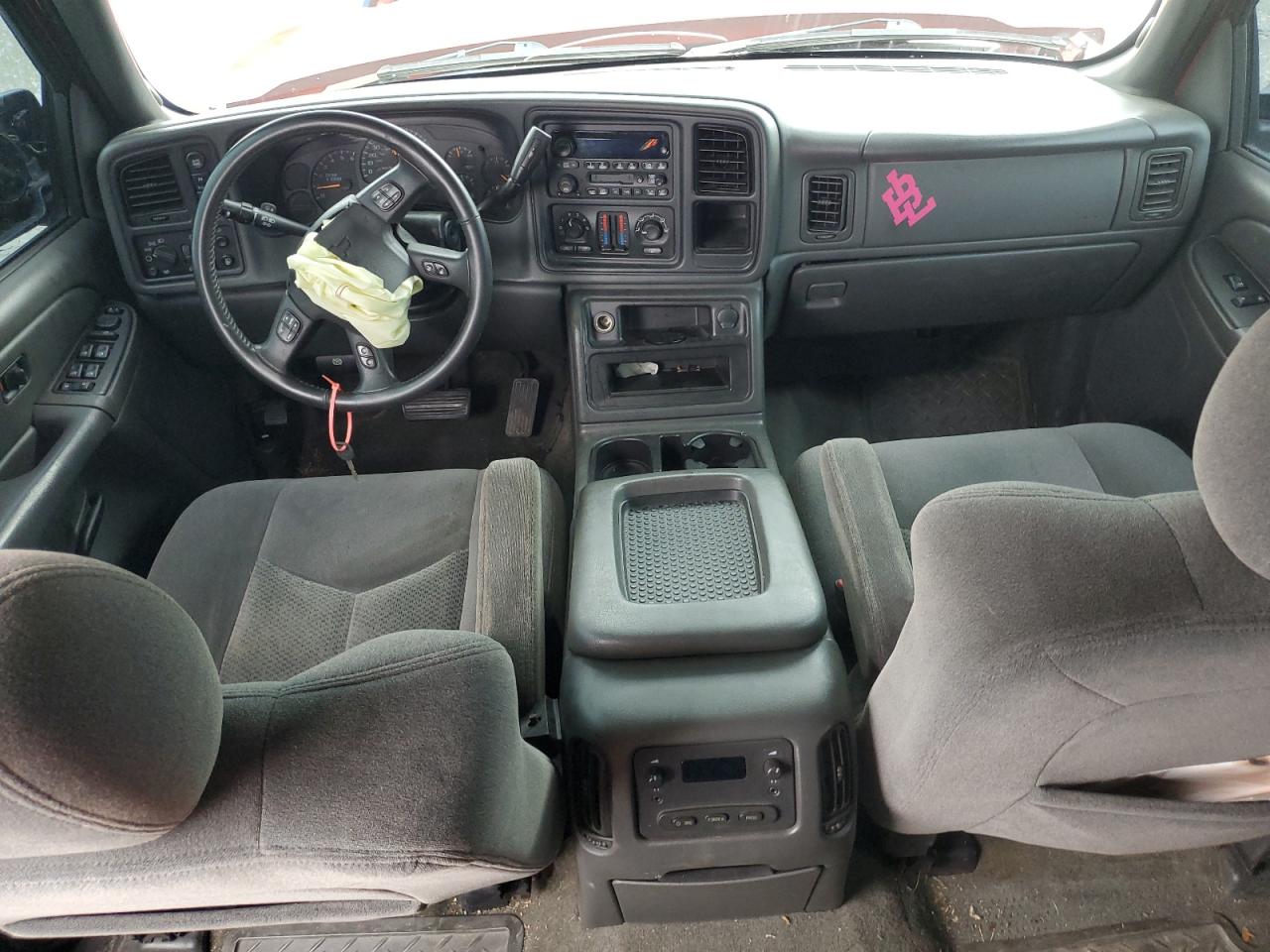 2005 Chevrolet Silverado K1500 VIN: 2GCEK13T551247957 Lot: 64688875