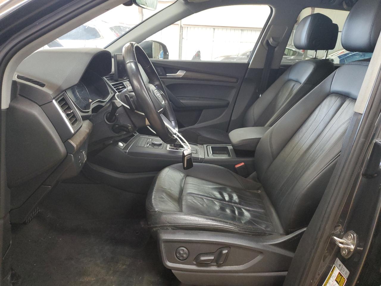 wa1anafy7j2021565 WA1ANAFY7J2021565 2018 Audi Q5 Premium