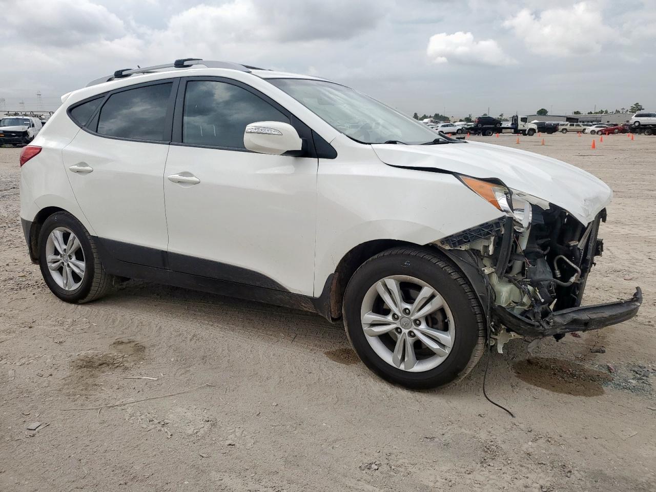 km8ju3ac2cu468453 KM8JU3AC2CU468453 2012 Hyundai Tucson Gls