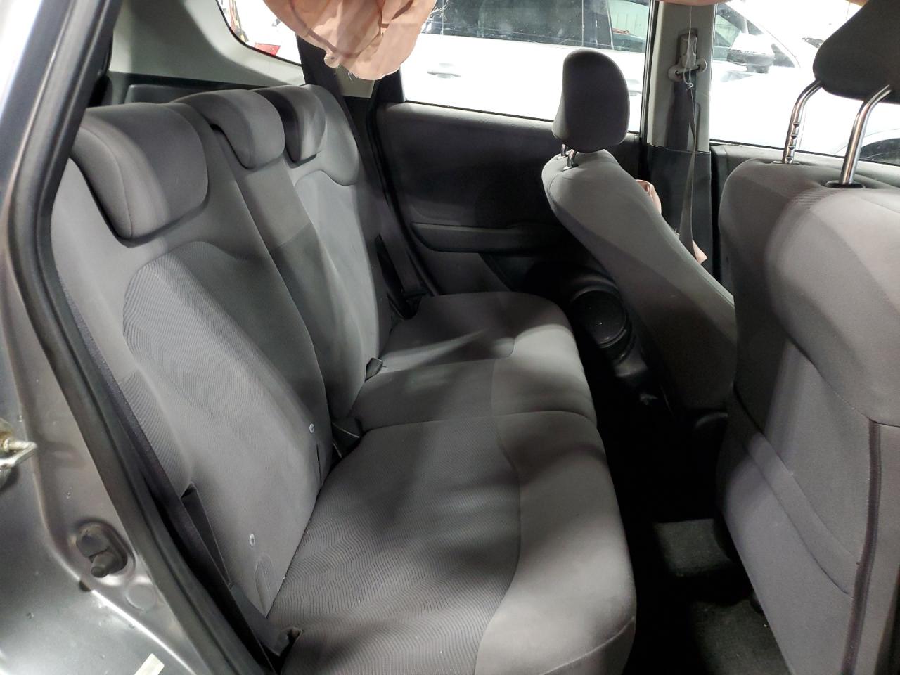 2010 Honda Fit VIN: JHMGE8H25AC035121 Lot: 65334775