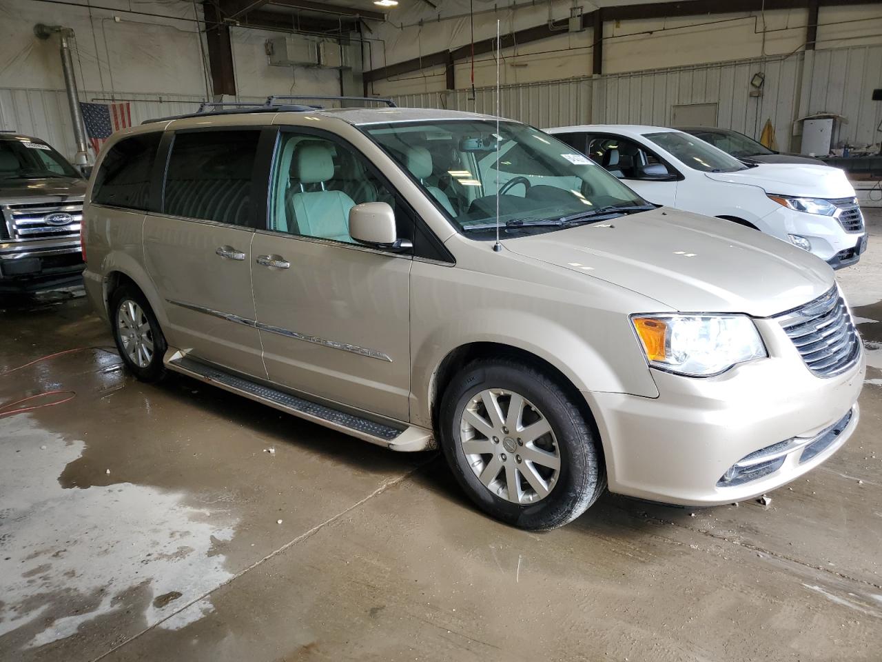 2015 Chrysler Town & Country Touring VIN: 2C4RC1BG7FR596110 Lot: 64843075