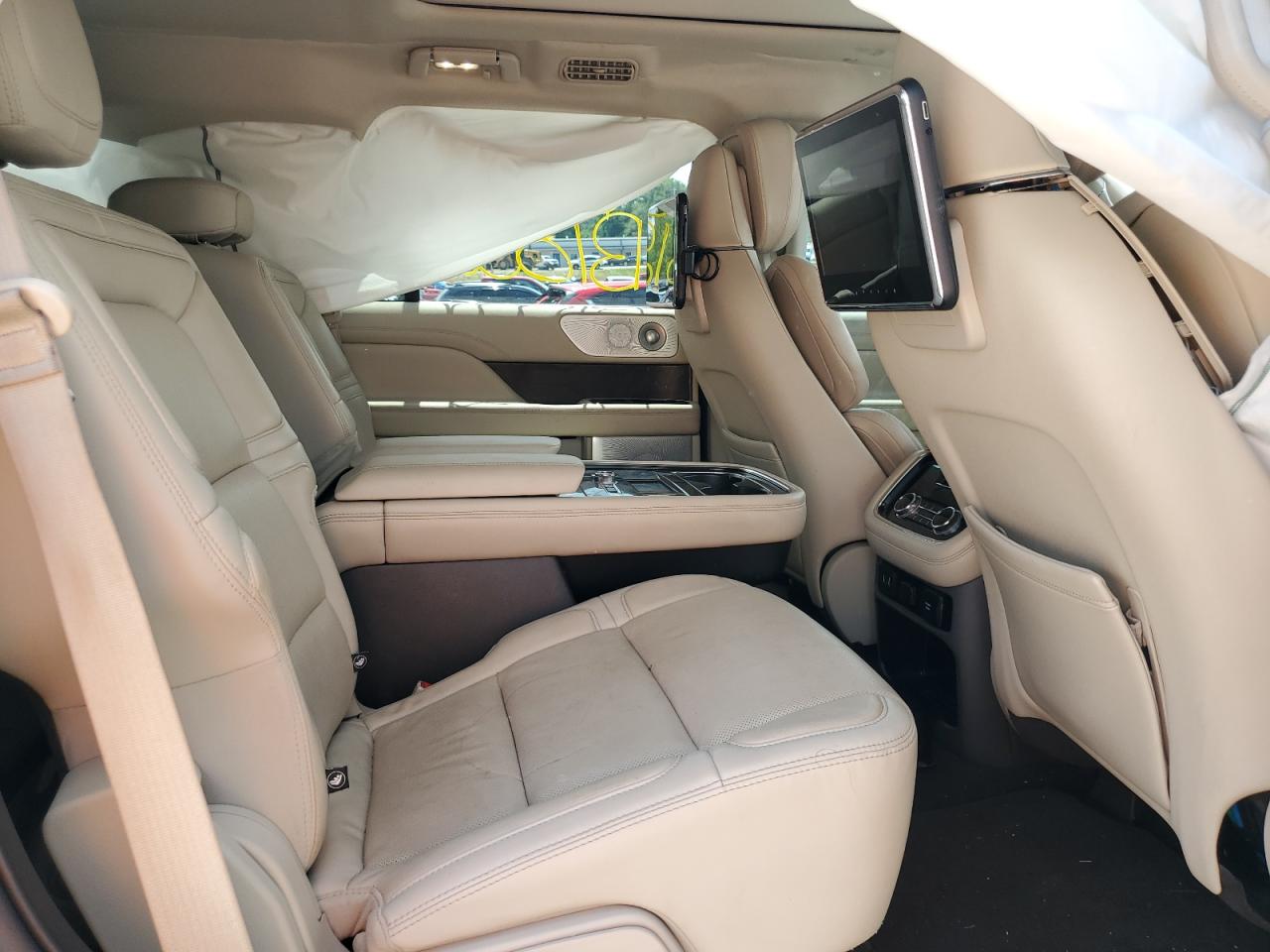 2020 Lincoln Navigator Reserve VIN: 5LMJJ2LT0LEL10152 Lot: 63636865