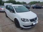 2010 VOLKSWAGEN TOURAN MAT for sale at Copart SANDWICH