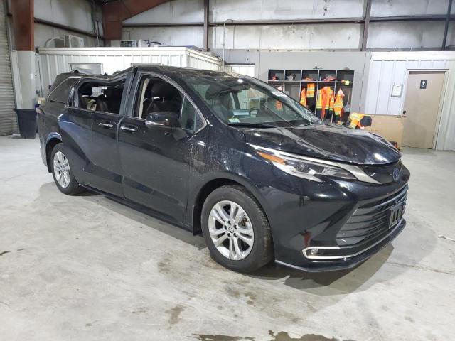  TOYOTA SIENNA 2023 Czarny