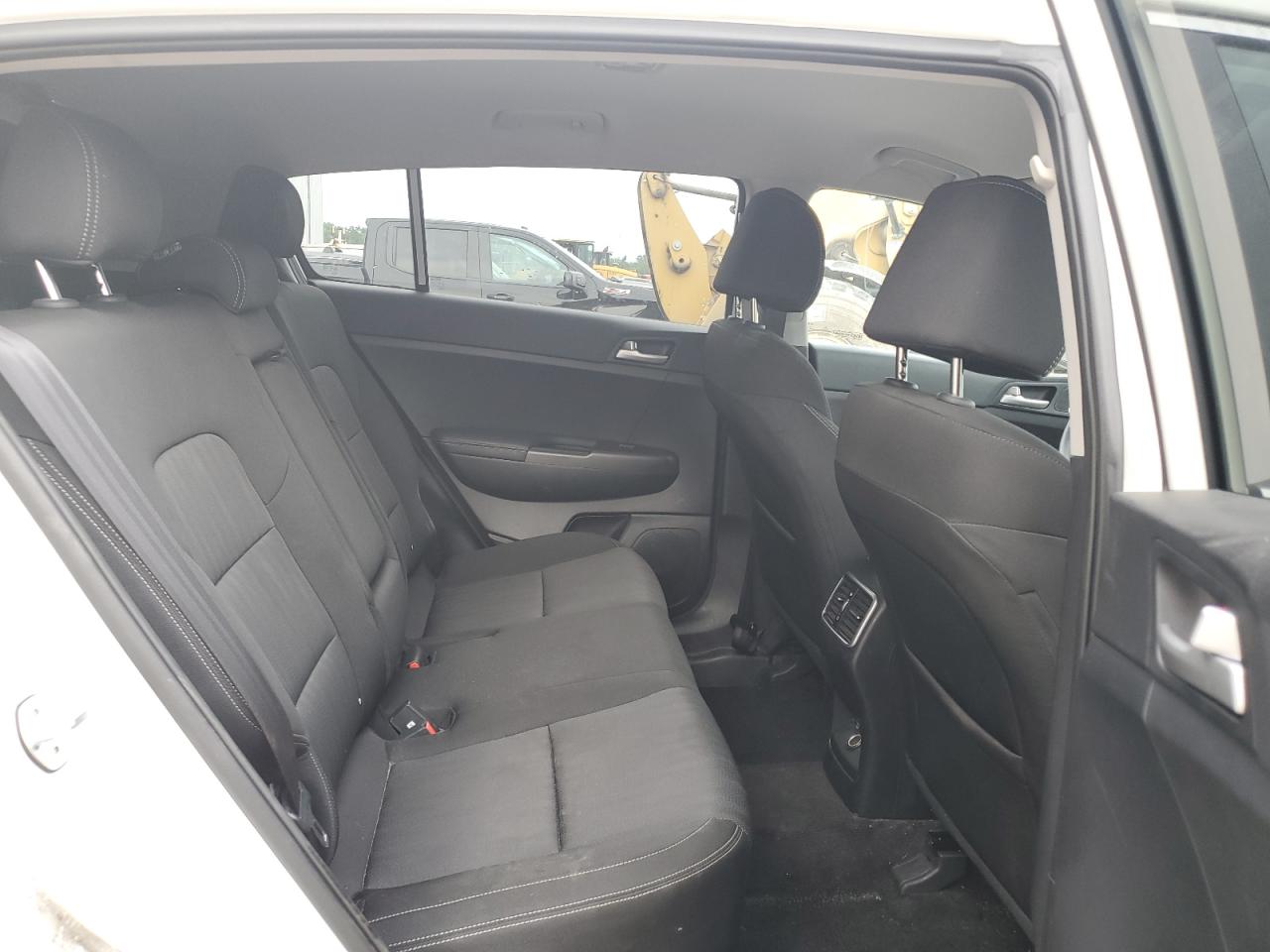 2020 Kia Sportage Lx VIN: KNDPMCAC5L7800799 Lot: 64930805