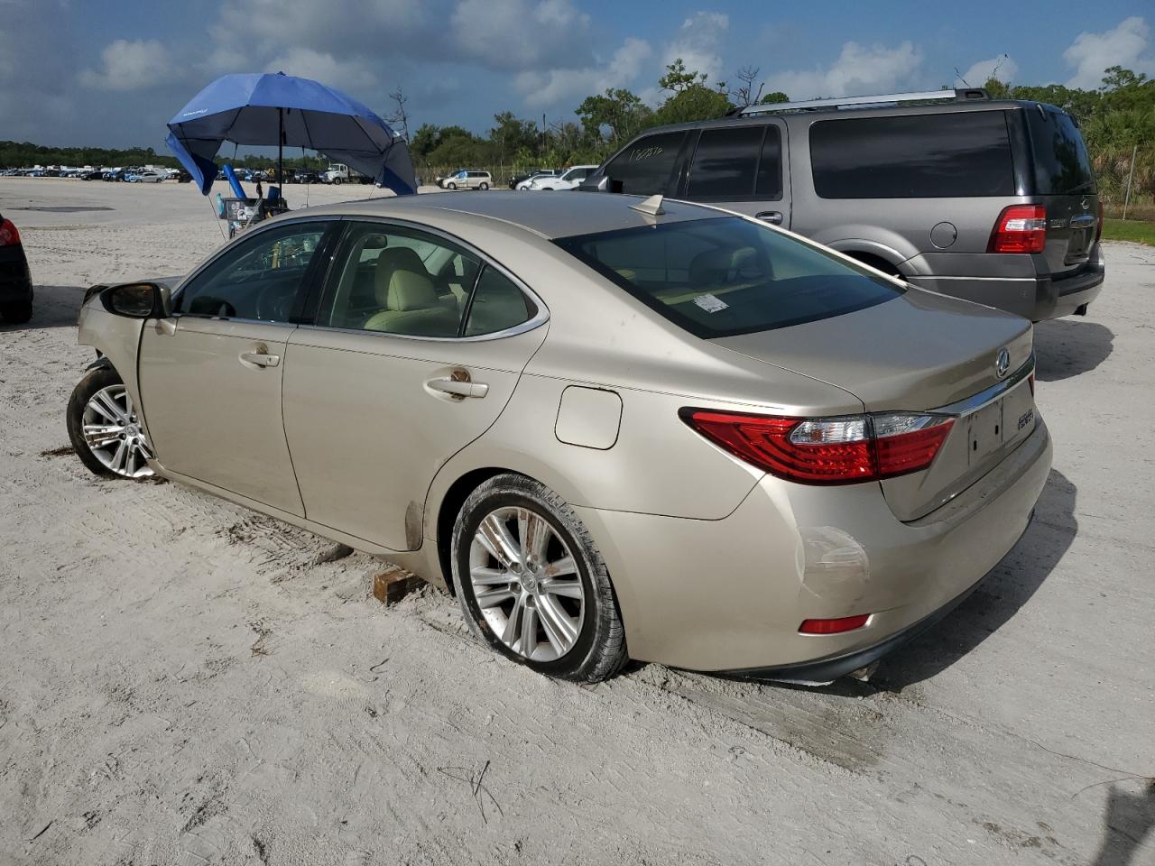 jthbk1gg1d2027244 JTHBK1GG1D2027244 2013 Lexus Es 350