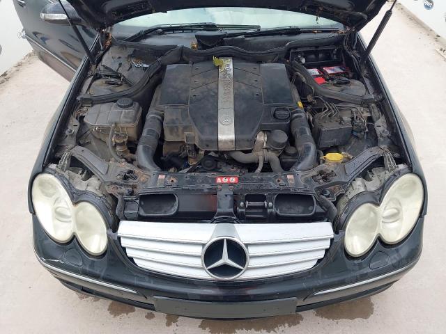 2004 MERCEDES BENZ CLK 240 EL